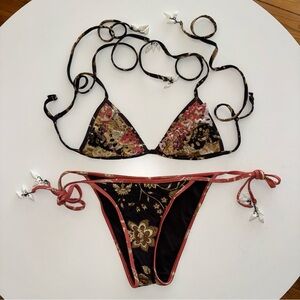 ZIMMERMAN FLORAL BIKINI SET WITH BLACK & PINK ACCENTS WITH RUFFLES ON TOP SZ 0